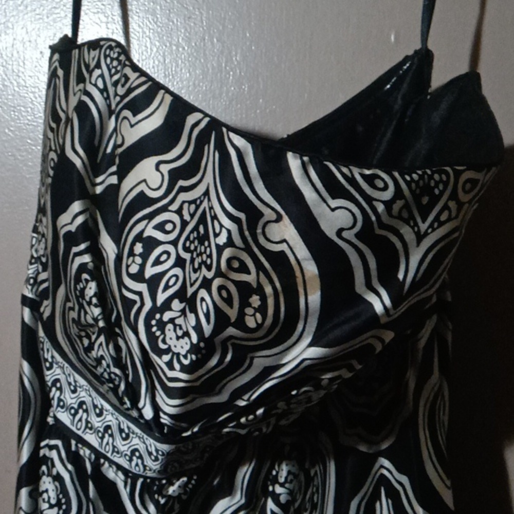 White House Black market dress perfect for evening events